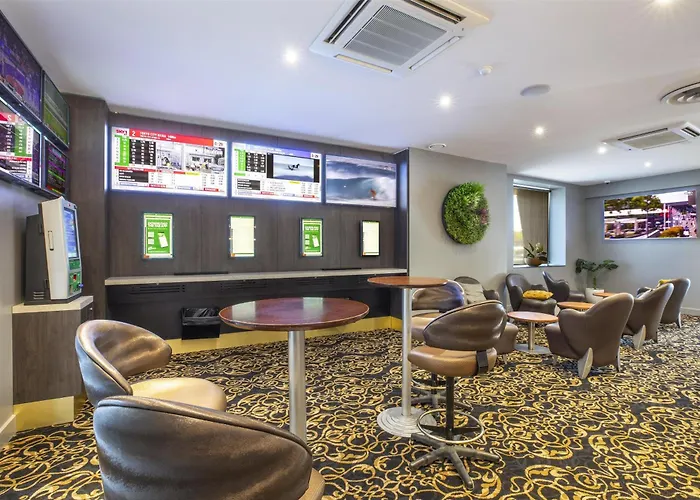 3 star hotel: Royal Hotel By Nightcap Social
